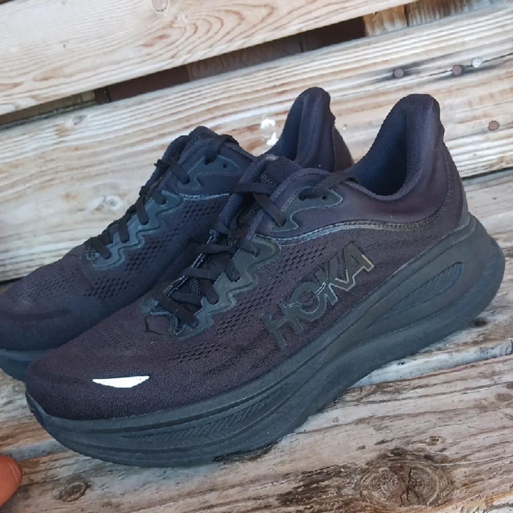 Hoka Bondi 9 Black Athletic Shoes with Cushioned Midsole - Picture 6 of 15